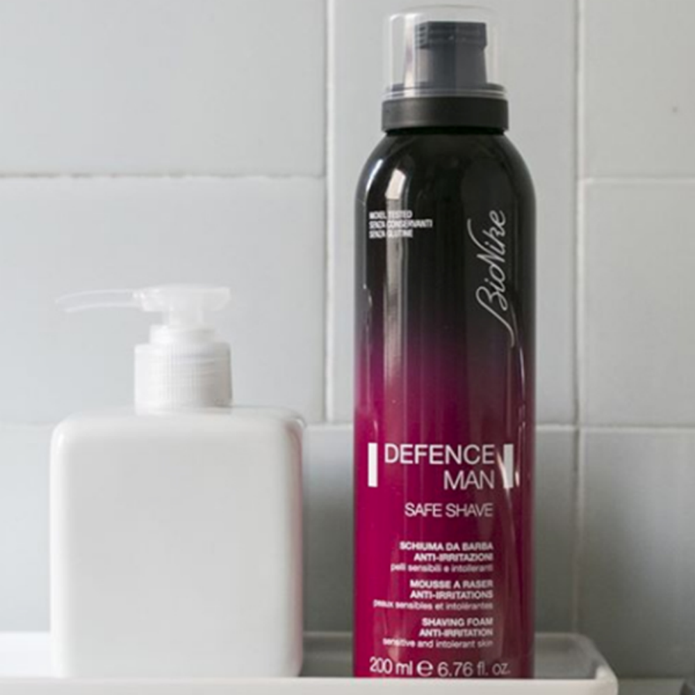 BioNike DEFENCE MAN Pánska pena na holenie, 200 ml