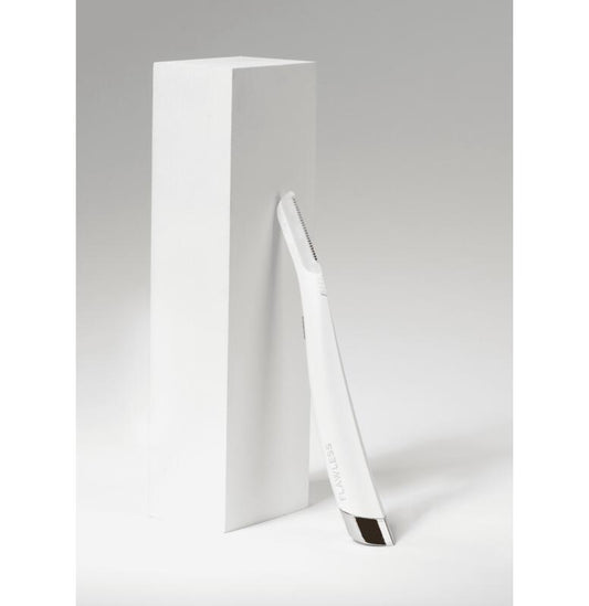 FLAWLESS FINISHING TOUCH FLAWLESS® DERMAPLANE GLOW