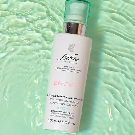 BioNike DEFENCE Čistiaci gél na obnovu rovnováhy pleti, 200 ml
