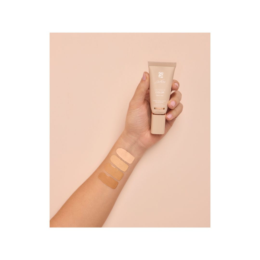 DEFENCE COLOR SKIN TINT rozjasňovacie a tónovacie sérum, 30 ml (bývalá NUDE FUSION)